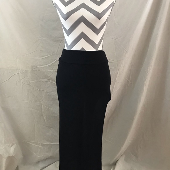 Stretchy Maxi Skirt with Side Slit - Picture 1 of 4
